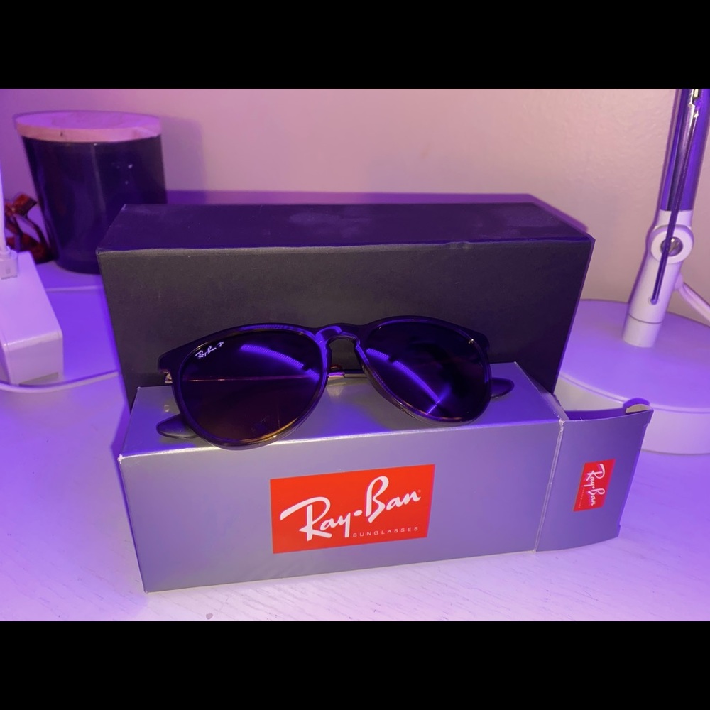 Polarized Women’s Erica Ray Bans